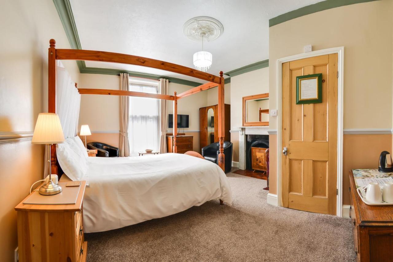 Pannett House Bed & Breakfast, Beautiful Victorian Residence 휫비 외부 사진