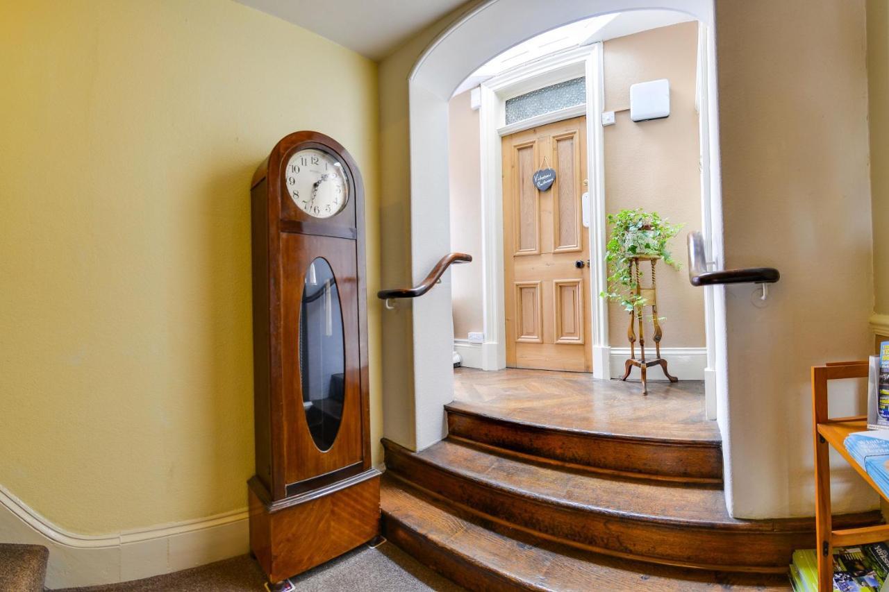 Pannett House Bed & Breakfast, Beautiful Victorian Residence 휫비 외부 사진