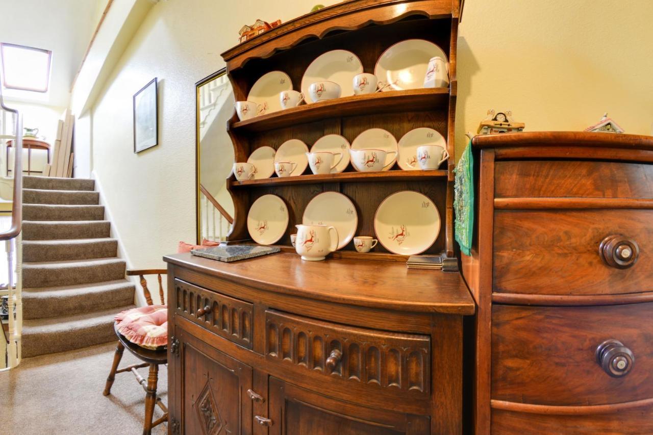 Pannett House Bed & Breakfast, Beautiful Victorian Residence 휫비 외부 사진