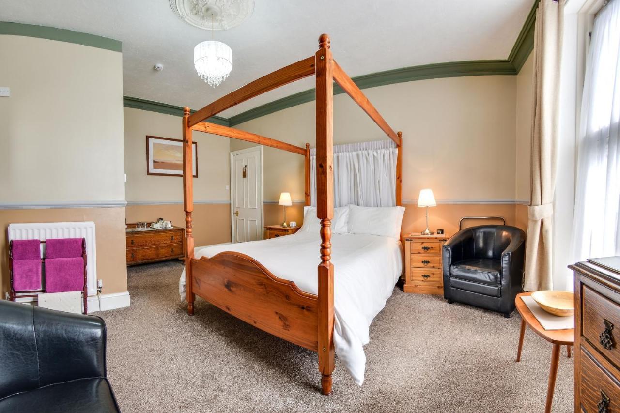 Pannett House Bed & Breakfast, Beautiful Victorian Residence 휫비 외부 사진
