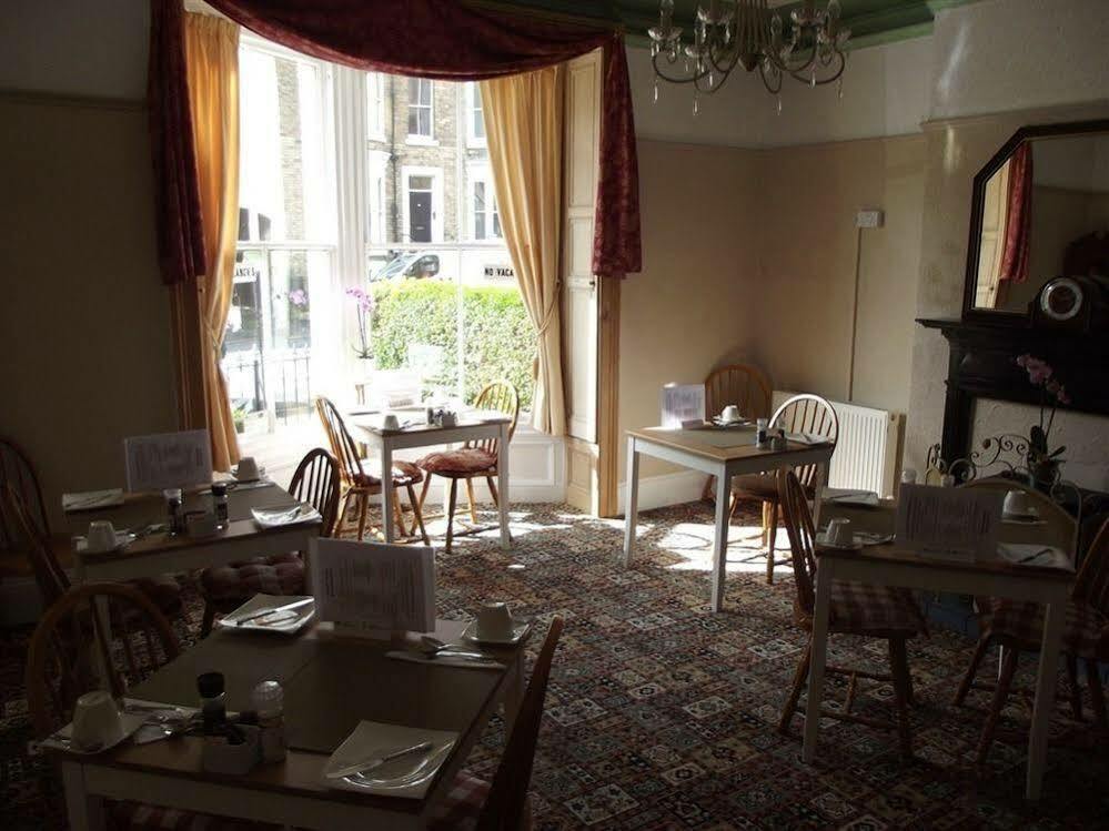 Pannett House Bed & Breakfast, Beautiful Victorian Residence 휫비 외부 사진